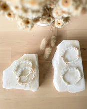 Load image into Gallery viewer, Wild Daisy Chain