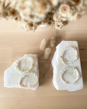 Load image into Gallery viewer, Wild Daisy Chain