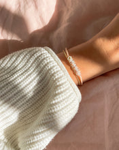 Load image into Gallery viewer, Neutral Daisy Chain