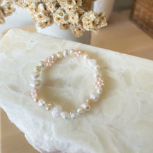 Load image into Gallery viewer, Pearl &amp; Blush Daisy Bracelet - Infant
